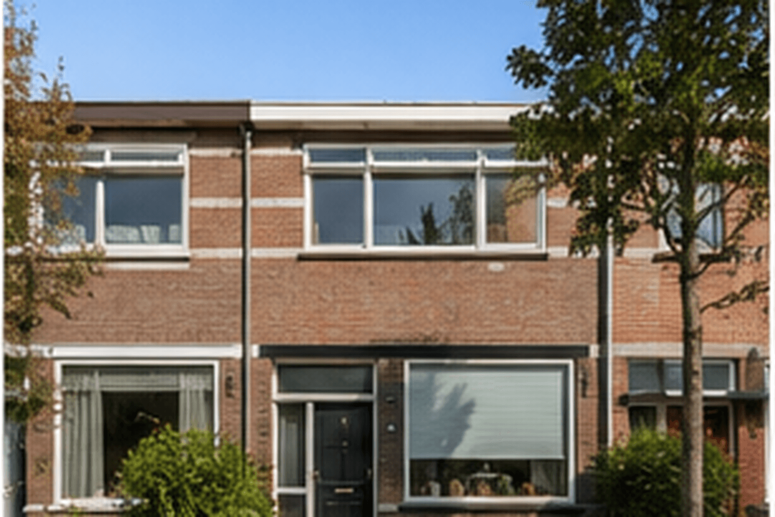 Voorzijde — Eengezinswoning in Den Haag